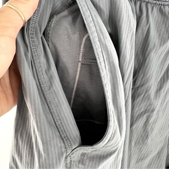 Lululemon Men’s Core Shorts Linerless Grey Pinstripe Large - Picture 4 of 11